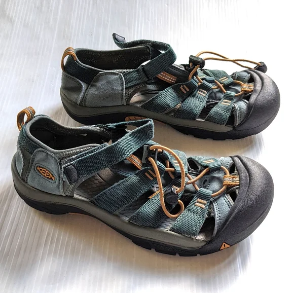 Keen | Shoes | Keen Newport Closed Toe Sandals Hiking Shoes  display picture 1